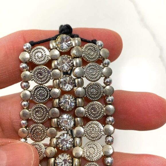 Artisan Wide Decorative Gem Embossed Link Silver Bracelet - Picture 1 of 7